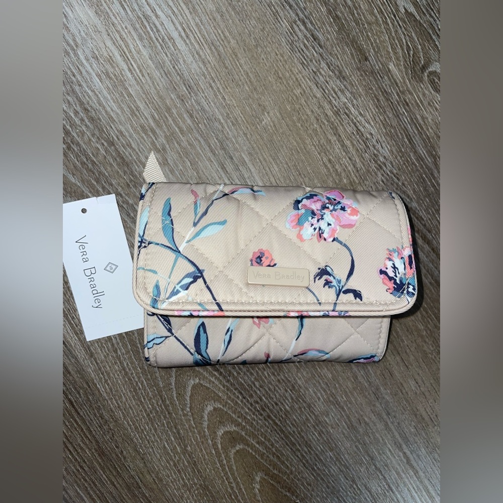 Vera Bradley Strawflowers RFID Riley Compact Wallet